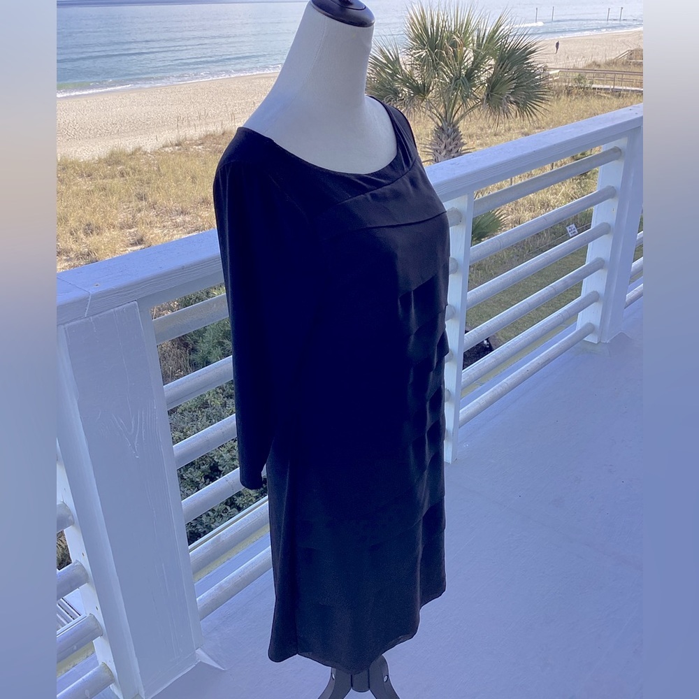 WHBM classic black scoop neck dress - Picture 2 of 8